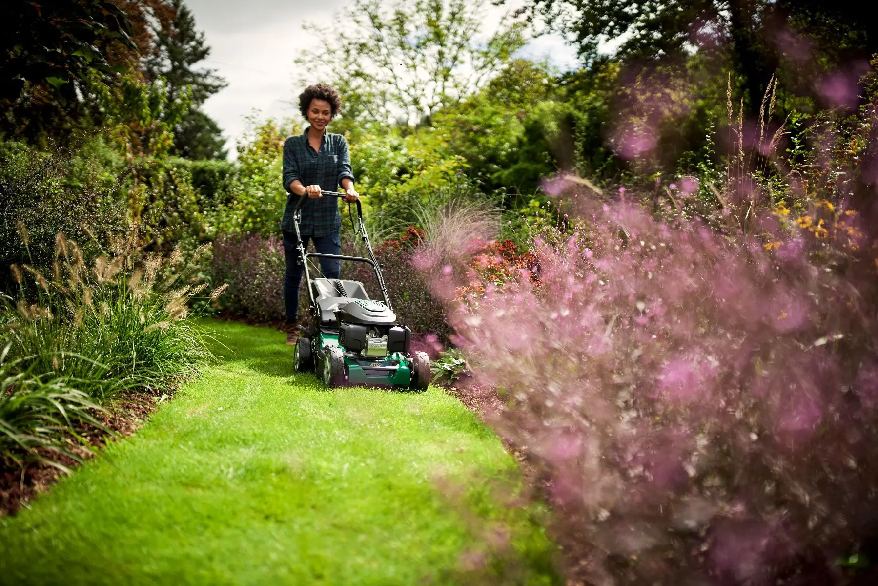 Quattro lawn mower sales